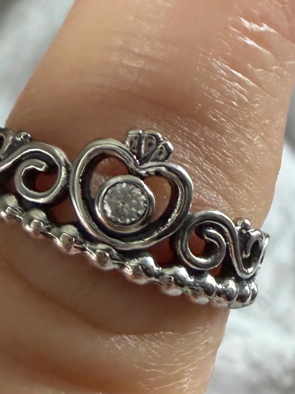 Pandora Silver Heart Tiara Ring with Clear Center Stone new no box